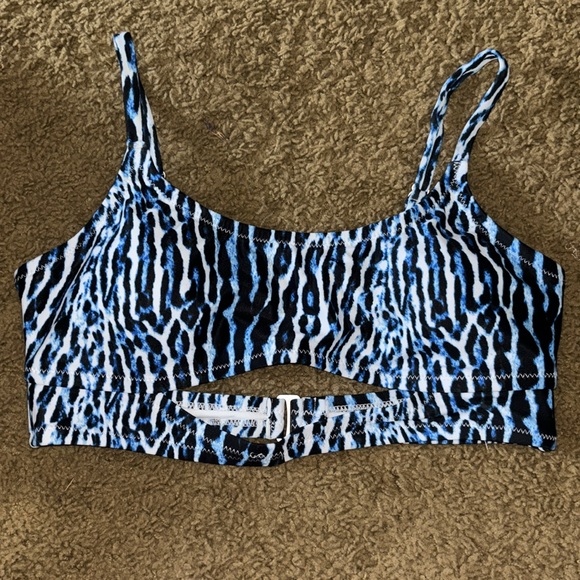 Jessica Simpson Small Bikini LIKE NEW - Picture 7 of 9